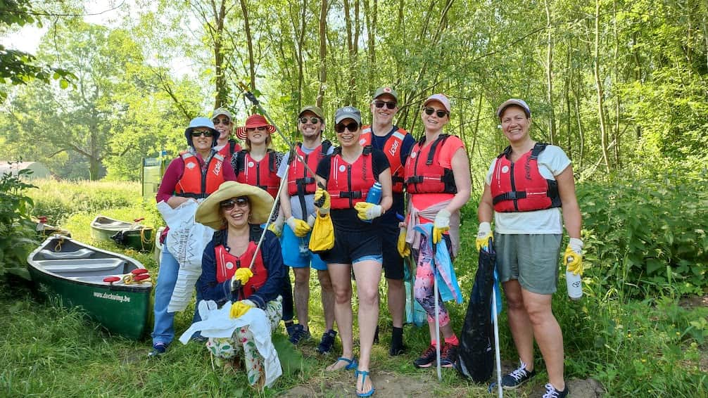 Cleanup with canoes header image