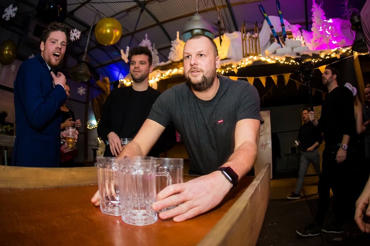 https://funkey.be/wp-content/uploads/2023/11/Bierpul-schuiven-winterfeest.jpg