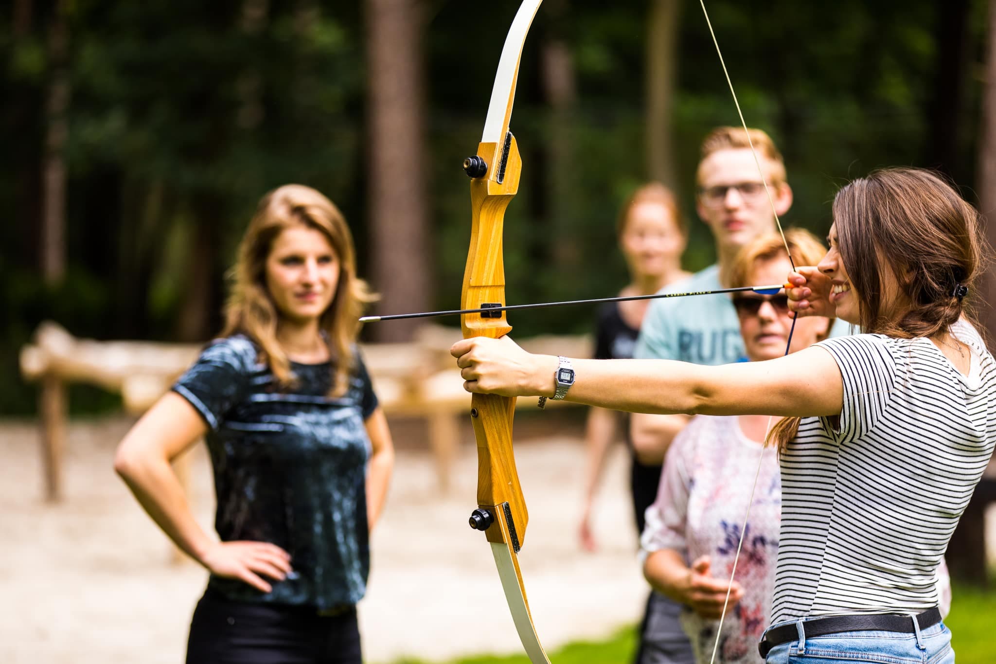Longbow and crossbow shooting
