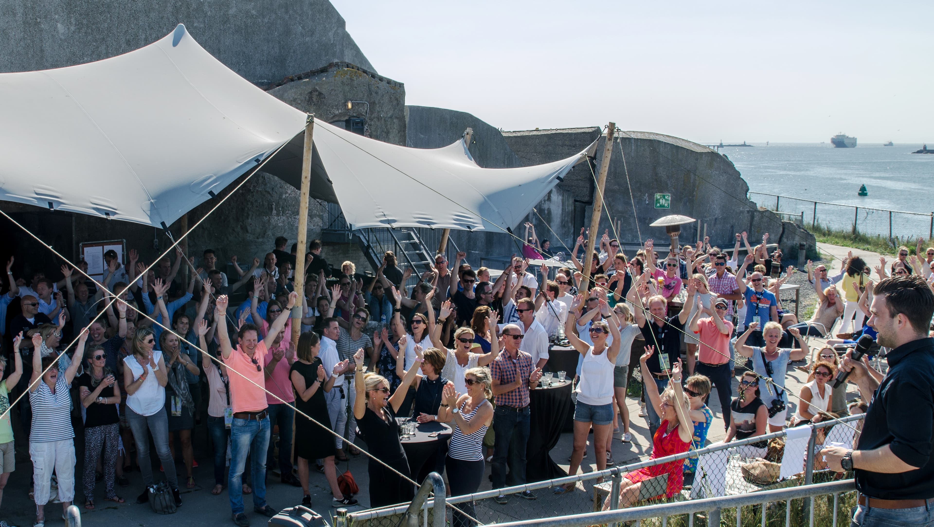 https://funkey.be/wp-content/uploads/2024/05/Koepelzaal-terras-5.jpg