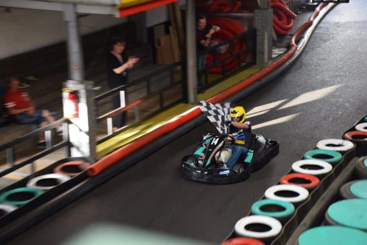 Indoor karting - Header