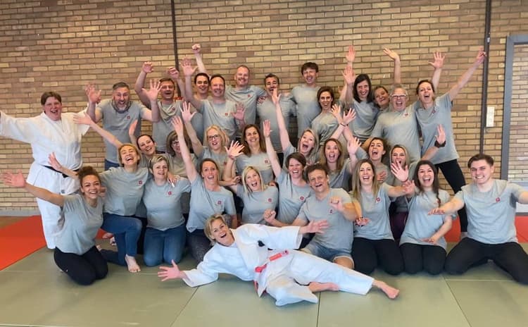 Vallen & opstaan met Gella Vandecaveye - Header