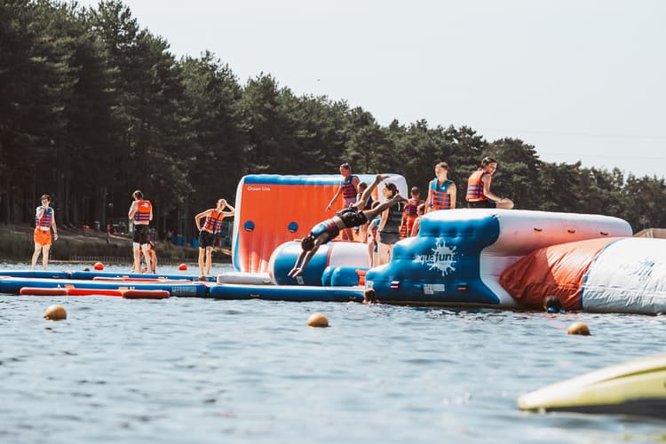 Water sports and outdoor teambuilding - Header