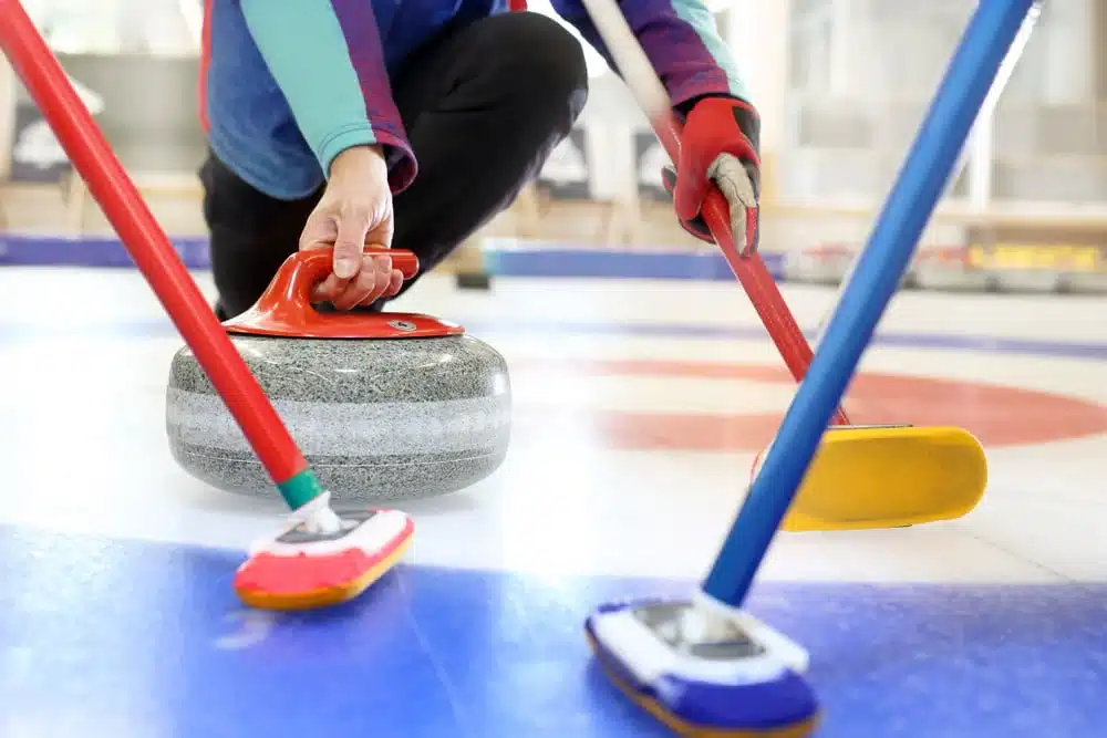 https://wp.funkey.be/wp-content/uploads/2023/08/Curling-Clinic.webp