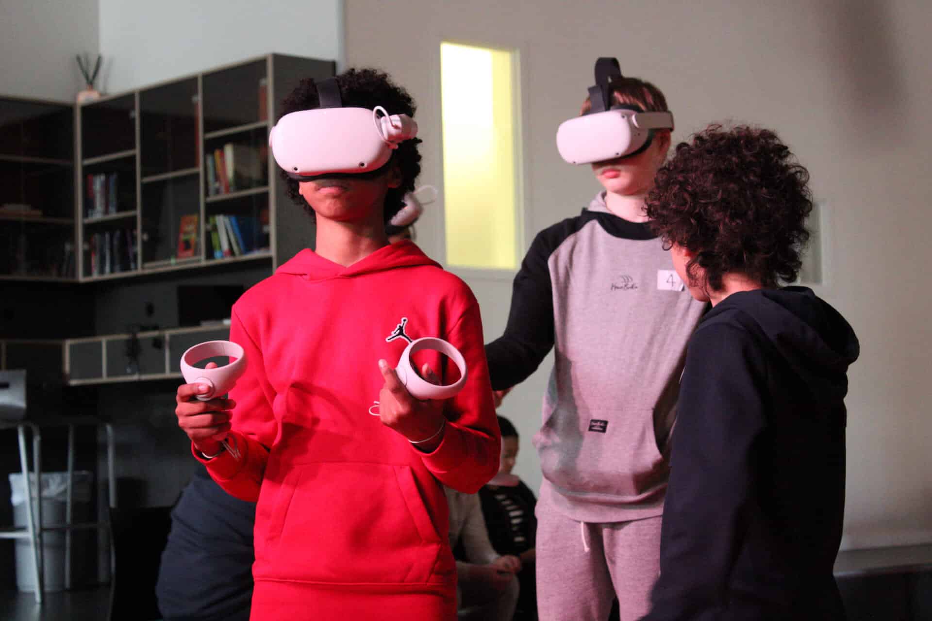 https://wp.funkey.be/wp-content/uploads/2023/11/VR-Virtual-Reality-2-jongens.jpeg.jpeg