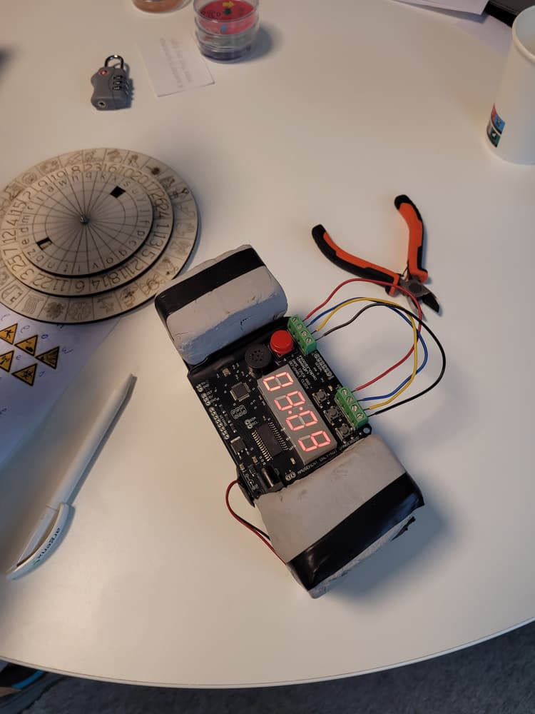 The mad scientist - Header