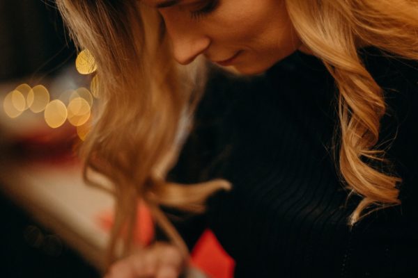 close-up-photo-of-woman-playing-ukulele-3171714